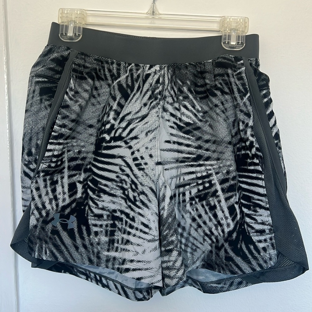 Under Armour 5” Printed Launch Run Shorts
